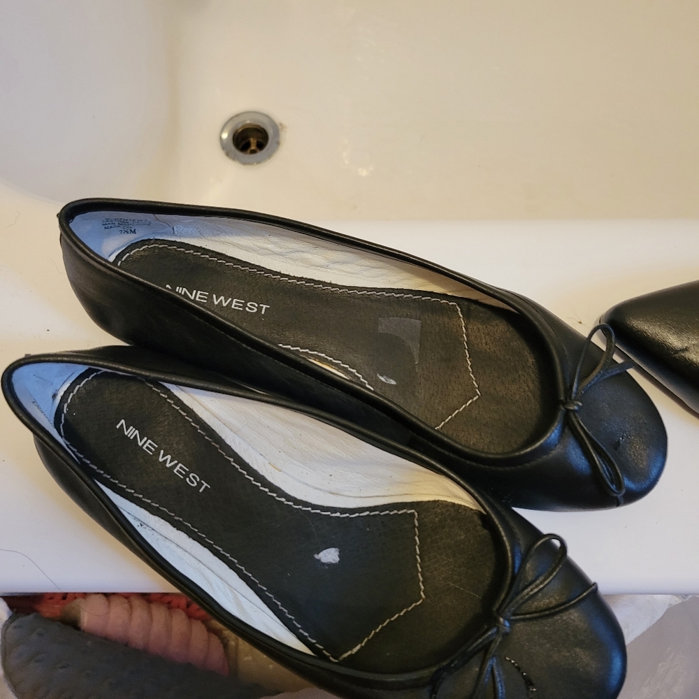Nine west flat shoes